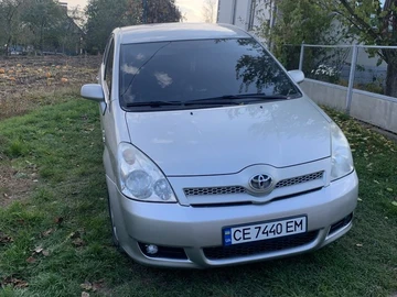 Авто Toyota Corolla Verso 2006 № 8130084