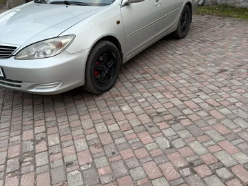 Авто Toyota Camry 2004 № 8130104