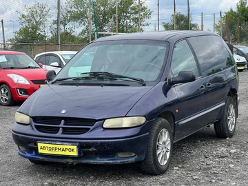 Авто Chrysler Voyager 1999 № 8130105