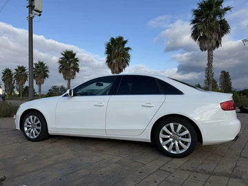 Авто Audi A4 2010 № 8130432
