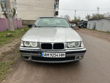 Авто BMW 3 Серия 1992 № 8130568