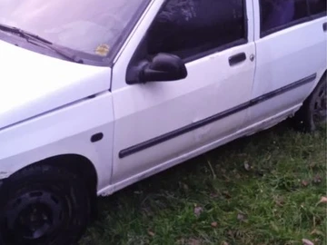 Авто Renault Clio 1996 № 8130767