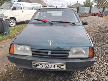 Авто ВАЗ 2109 2001 № 8130808