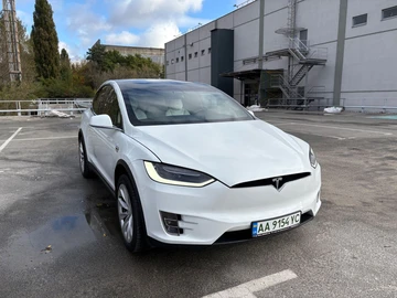 Авто Tesla Model X 2018 № 8130899