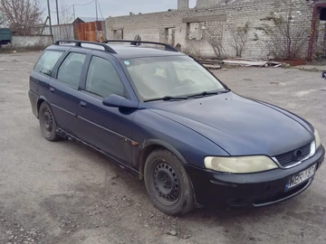 Авто Opel Vectra 2000 № 8130942