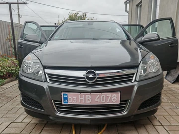 Авто Opel Astra 2010 № 8131086