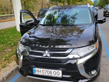 Авто Mitsubishi Outlander 2018 № 8131111