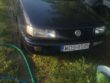 Авто Volkswagen Passat Sedan 1995 № 8131496