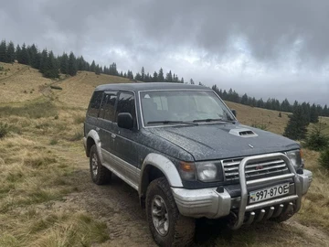 Авто Mitsubishi Pajero 1995 № 8131852