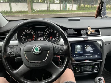 Авто Skoda Superb 2011 № 8131937