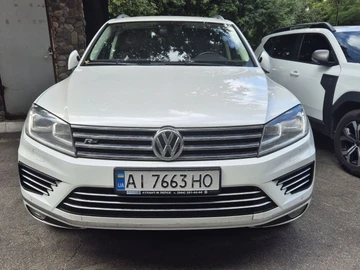 Авто Volkswagen Touareg 2016 № 8131948