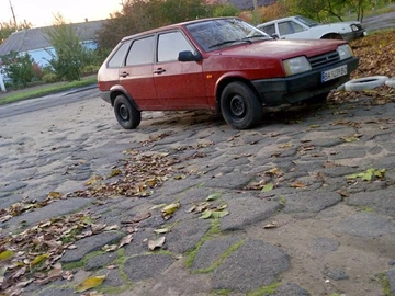 Авто ВАЗ 2109 1992 № 8132151
