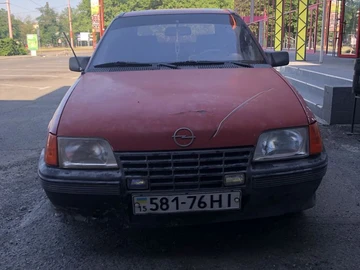 Авто Opel Kadett 1987 № 8132164