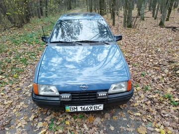Авто Opel Kadett 1986 № 8132175