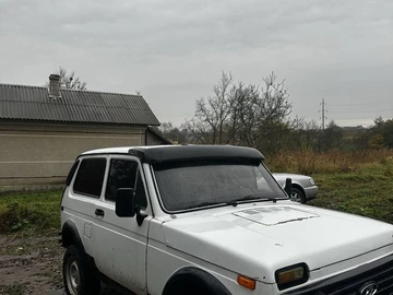 Авто ВАЗ 2121 1990 № 8132181