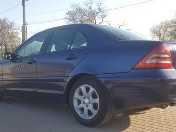 Авто Mercedes 200 2000 № 8132288