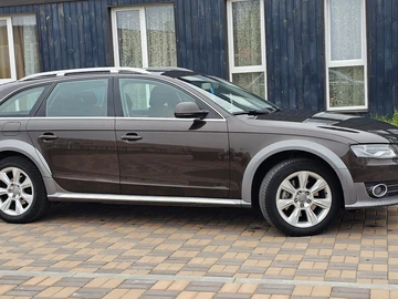 Авто Audi A6 Allroad 2010 № 8132301