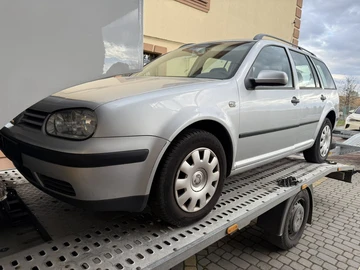 Авто Volkswagen Golf 2005 № 8132302