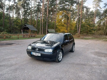 Авто Volkswagen Golf 1999 № 8132329