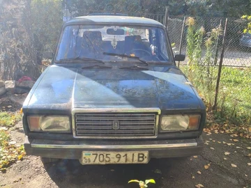 Авто ВАЗ 2107 2002 № 8132335
