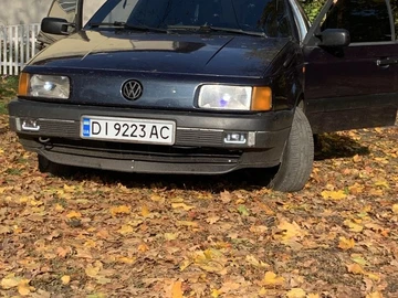 Авто Volkswagen Passat Sedan 1991 № 8132526