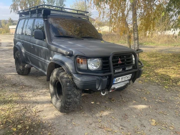 Авто Mitsubishi Montero 1991 № 8132914