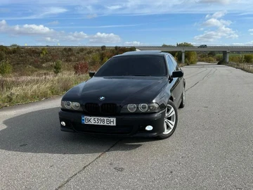 Авто BMW 5 Серия 2003 № 8133022