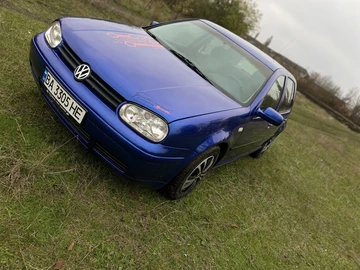 Авто Volkswagen Golf 2000 № 8133029