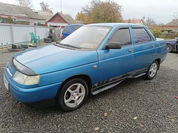 Авто ВАЗ 2110 2000 № 8133042
