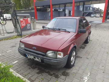 Авто Ford Escort 1989 № 8133253