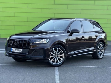 Авто Audi Q7 2022 № 8133546