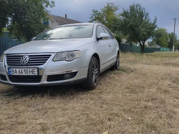 Авто Volkswagen Passat Variant 2005 № 8133910