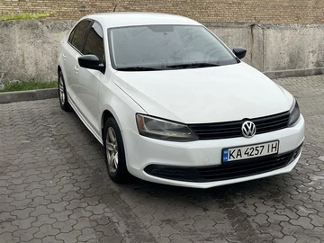 Авто Volkswagen Jetta 2013 № 8133939
