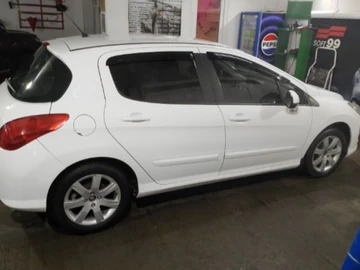 Авто Peugeot 308 2012 № 8134284