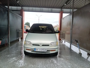 Авто Nissan Serena 1993 № 8134305