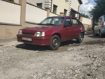 Авто Daewoo Racer 1996 № 8134463