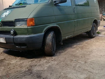 Авто Volkswagen Transporter 1996 № 8134487