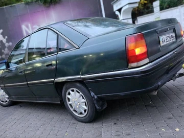 Авто Opel Omega 1992 № 8134582