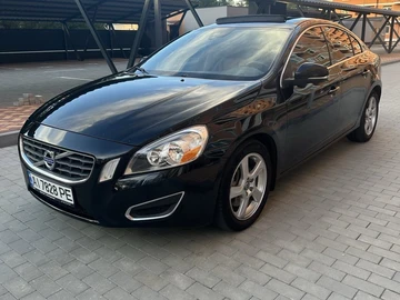 Авто Volvo S60 2012 № 8134600