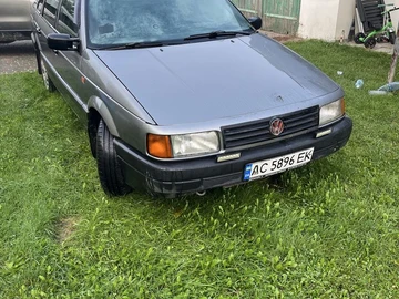 Авто Volkswagen Passat Sedan 1992 № 8134788