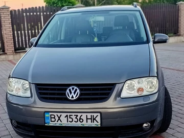 Авто Volkswagen Touran 2004 № 8134951