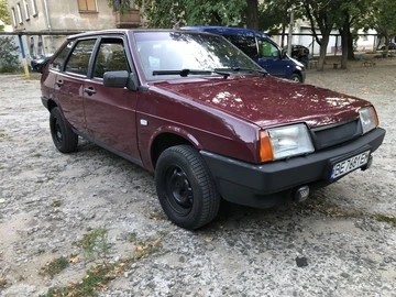 Авто ВАЗ 2109 2000 № 8134957