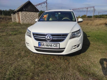 Авто Volkswagen Tiguan 2008 № 8135032