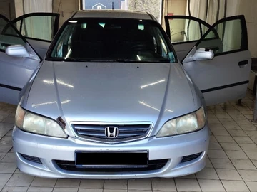 Авто Honda Accord 1998 № 8135034