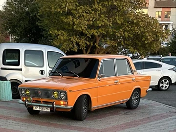 Авто ВАЗ 2103 1983 № 8135147