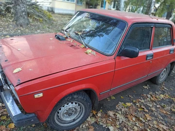 Авто ВАЗ 2107 1988 № 8135319