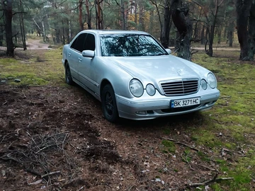 Авто Mercedes Mb 1999 № 8135382