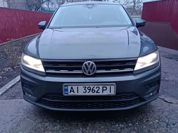 Авто Volkswagen Tiguan 2018 № 8135529