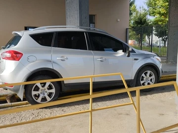 Авто Ford Kuga 2010 № 8135607