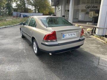 Авто Volvo S60 2005 № 8135610